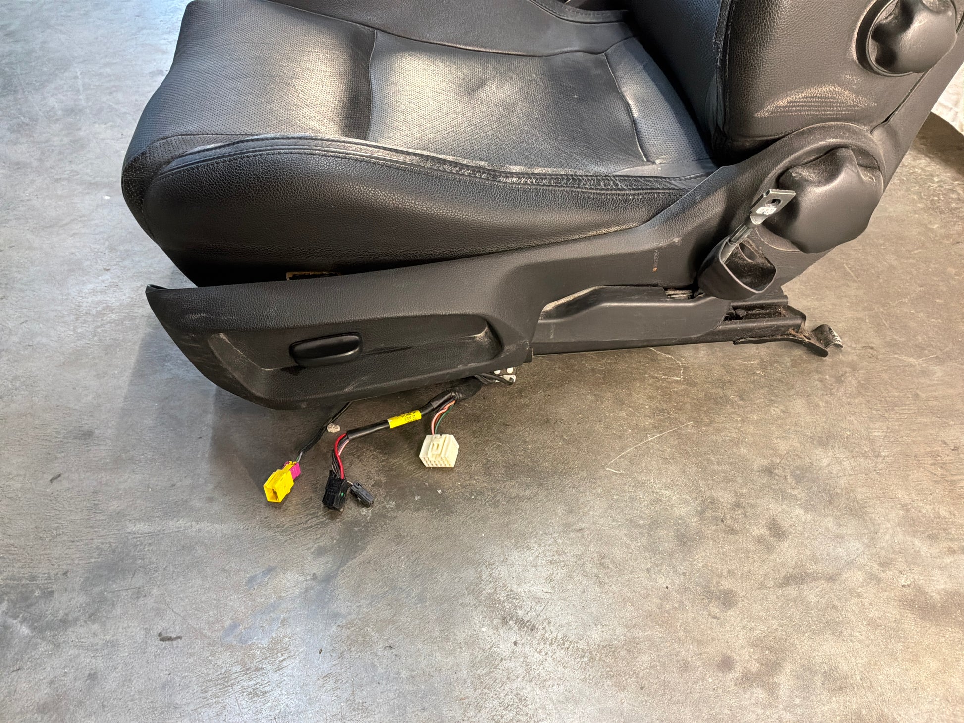 Seats - Day's Parts Yard