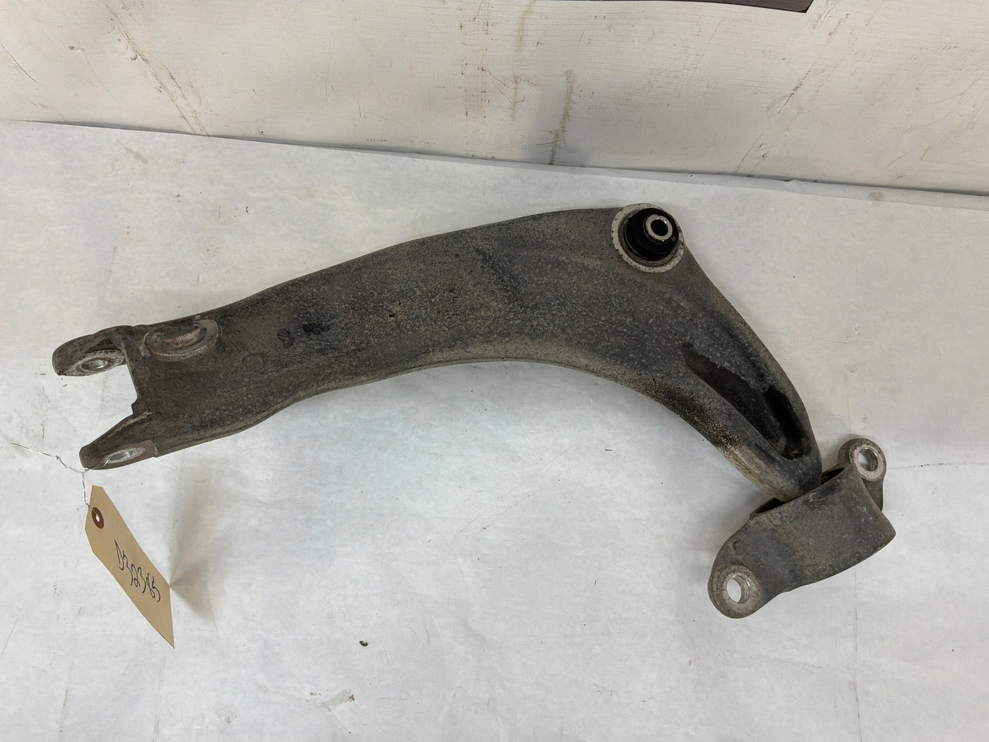 Control arm - Day's Parts Yard