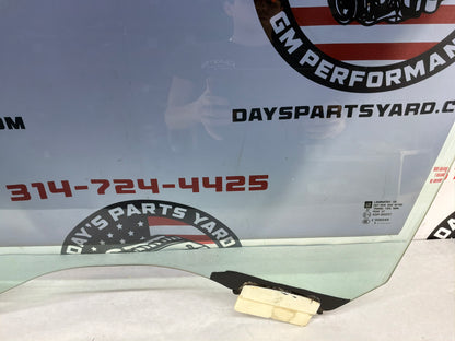 2016 Cadillac CTS-V LH Driver Front Door Window Glass OEM