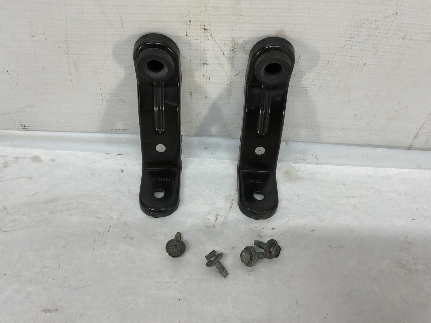 Brackets - Day's Parts Yard