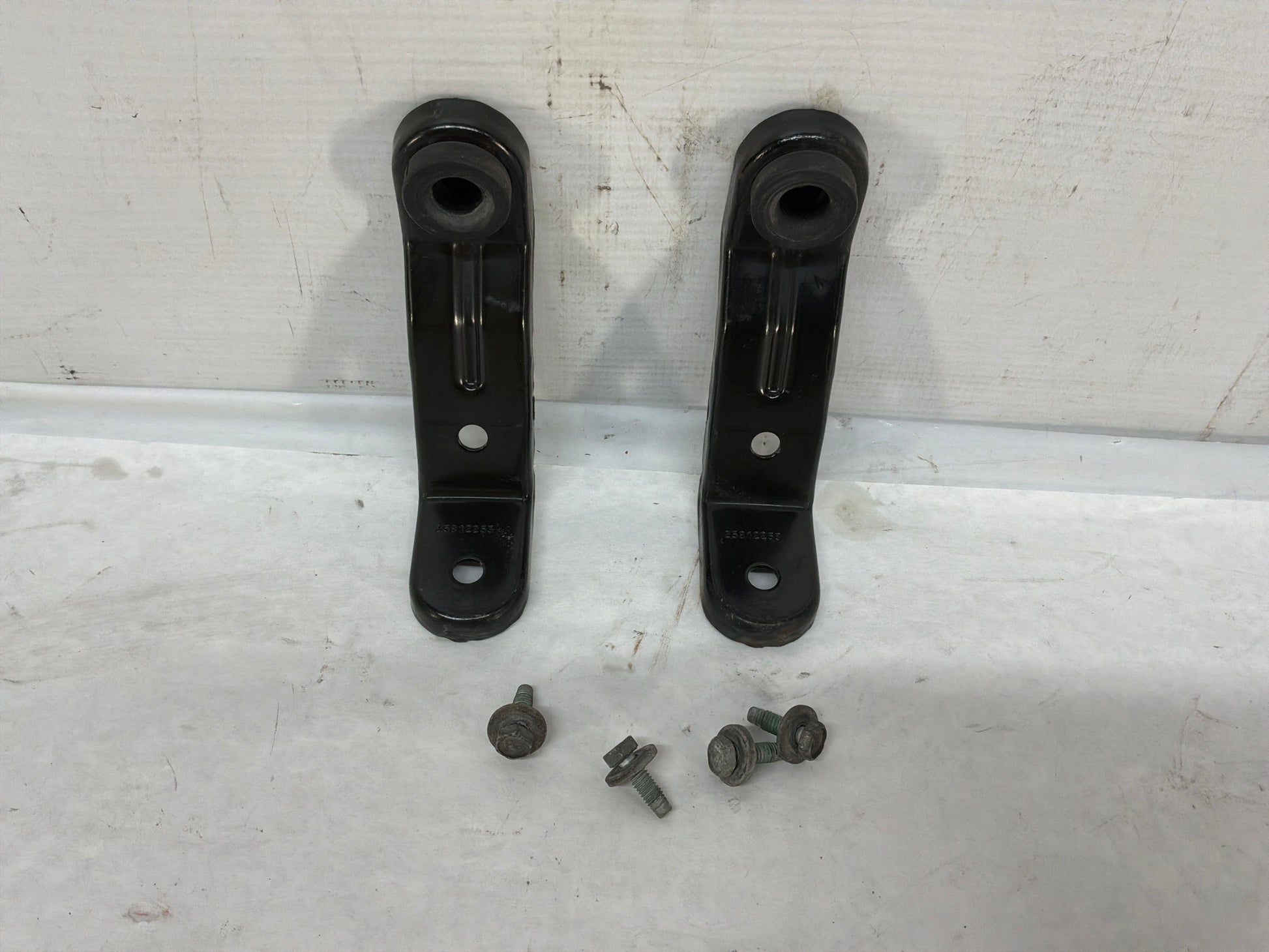 Brackets - Day's Parts Yard
