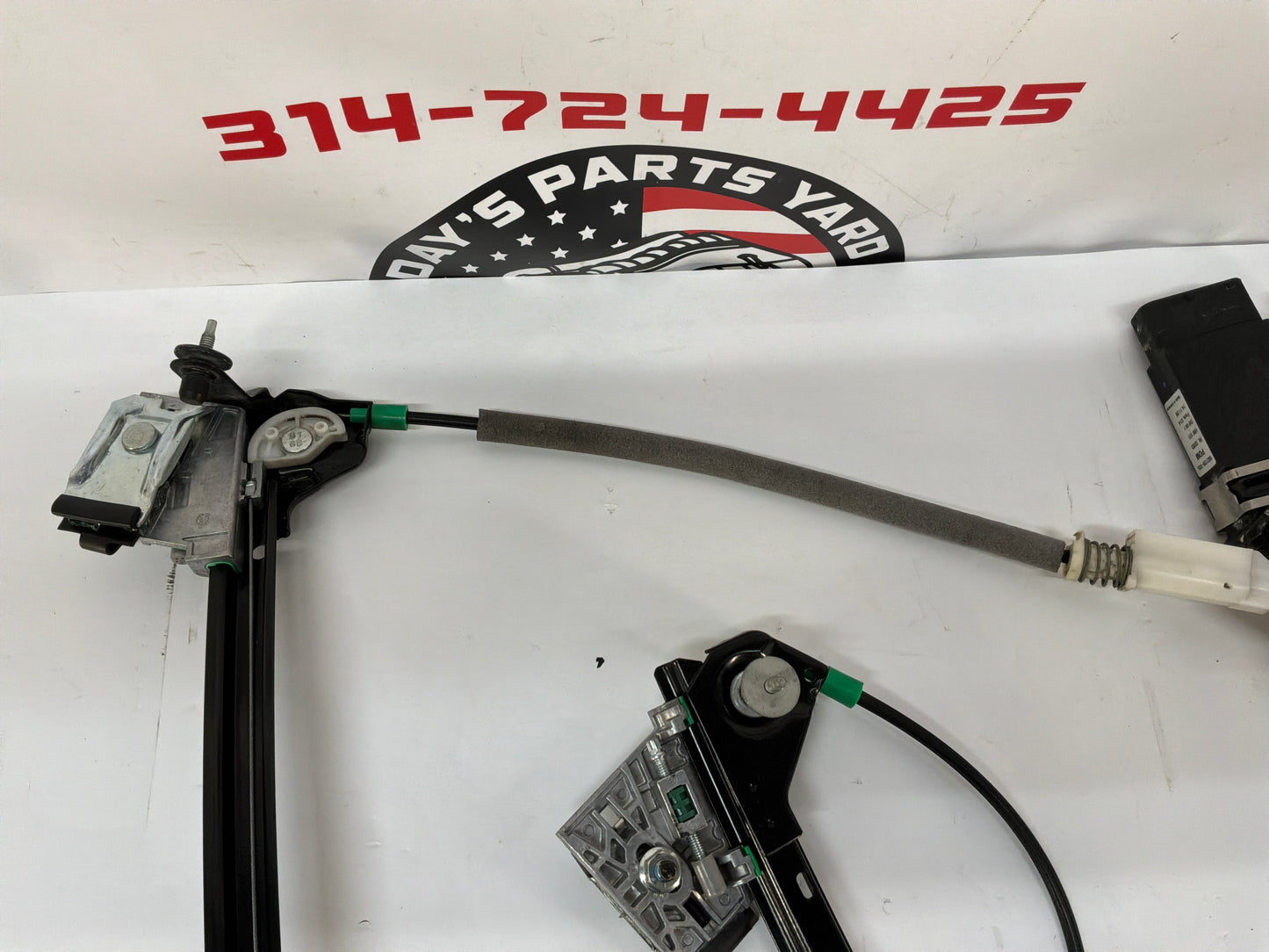2007 Chevy C6 Corvette Convertible RH Passenger Front Window Regulator w/ Motor OEM