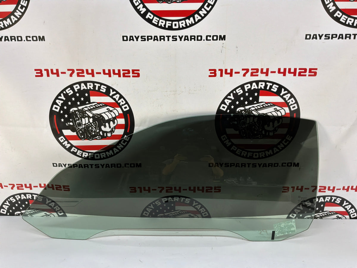 2002 Chevy C5 Corvette RH Passenger Front Door Window Glass OEM
