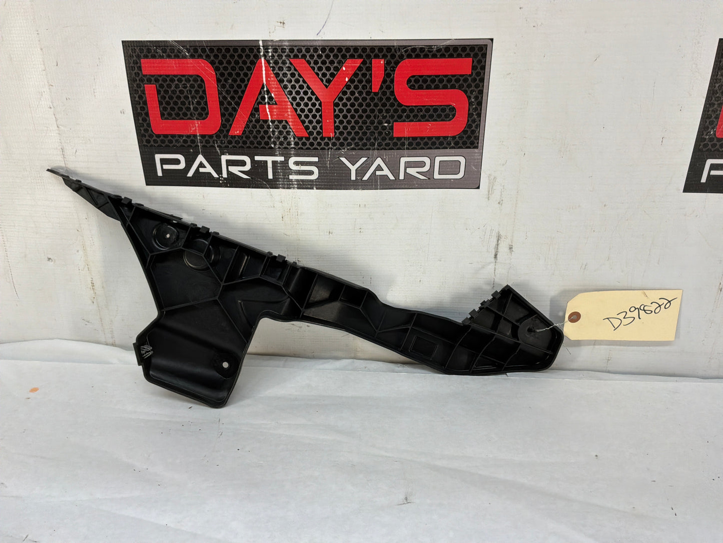 2014 Chevy Camaro ZL1 LH Driver Rear Bumper Guide Bracket Support OEM
