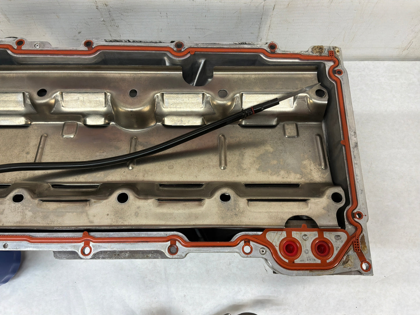 2006 Pontiac GTO Oil Pan Assembly Pick Up Tube Windage Tray OEM