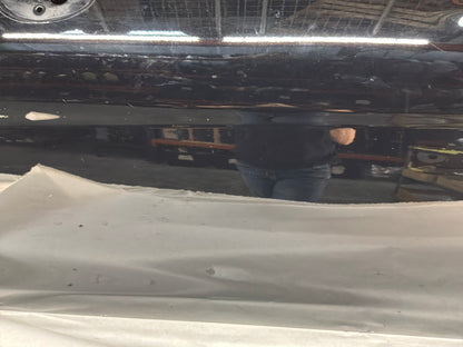Lh front exterior door - Day's Parts Yard