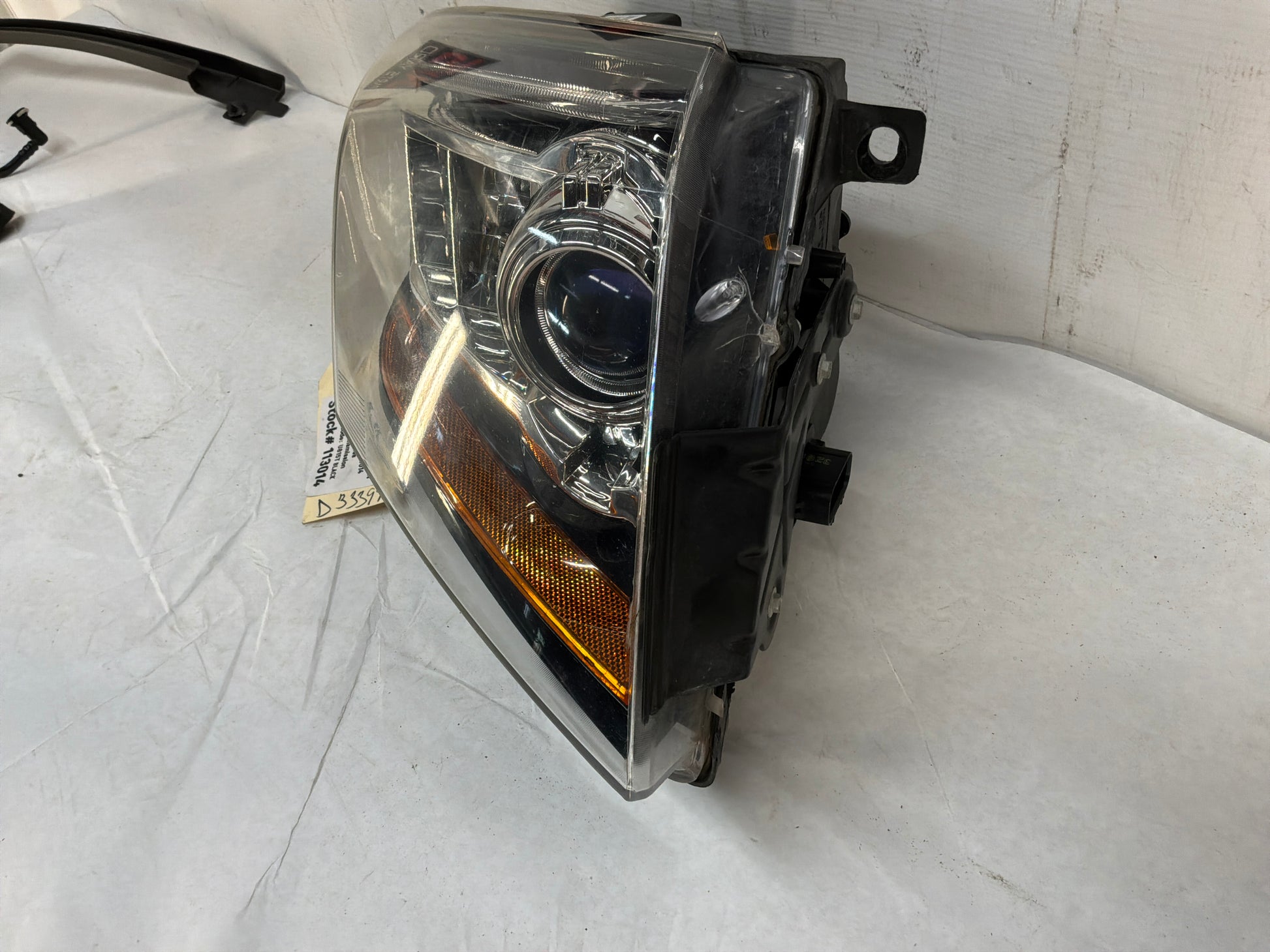 Headlight - Day's Parts Yard