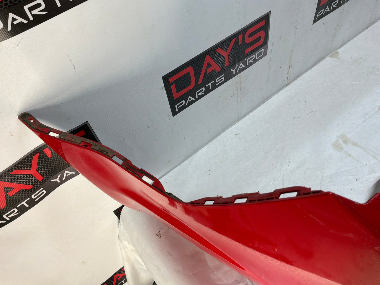 Rear bumper - Day's Parts Yard