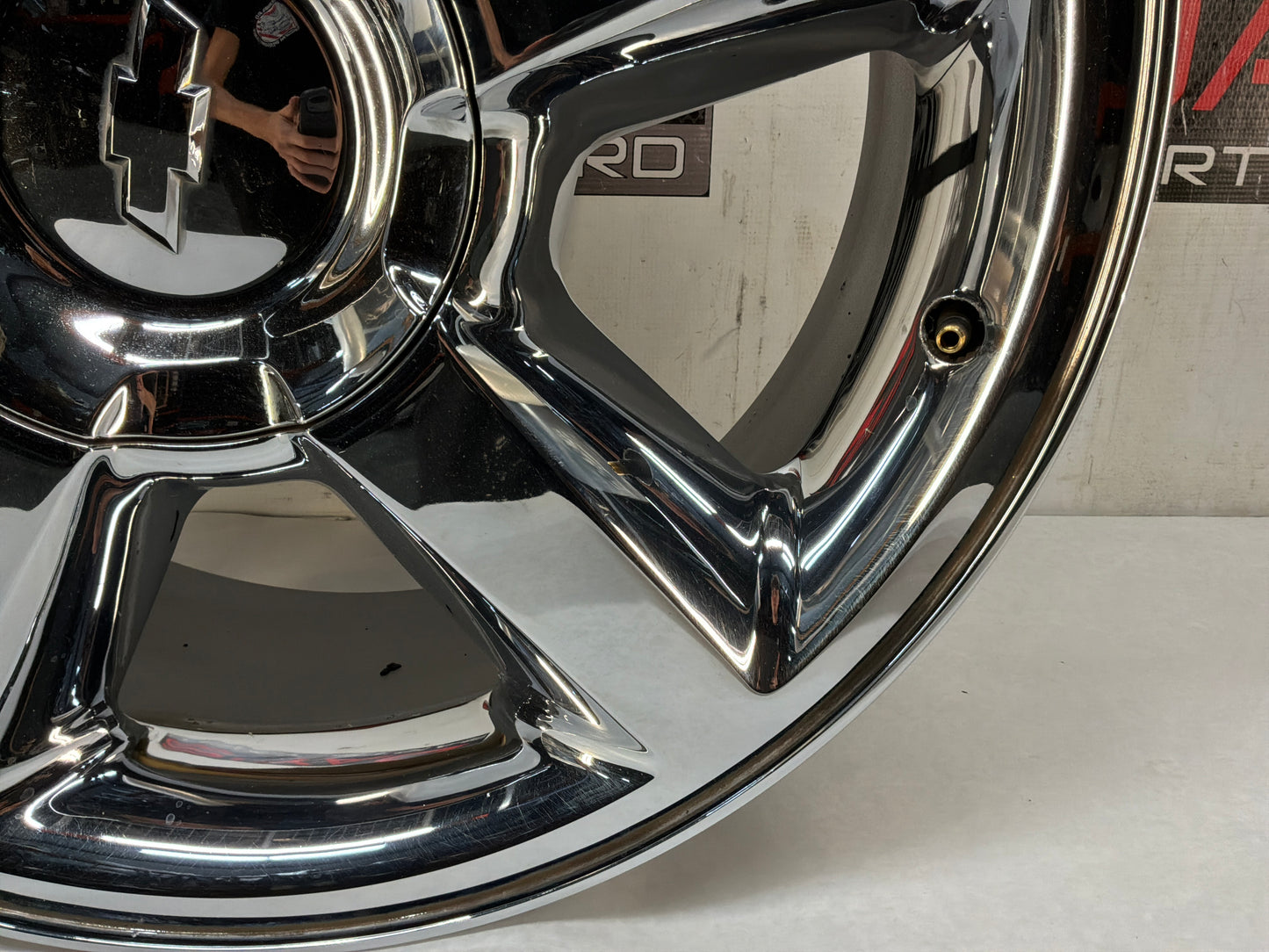 2012 Chevy Avalanche Wheel 20X8.5 Covered Lug Nuts Tapered 5 Spoke Chrome OEM