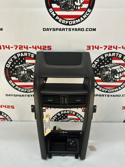 2008 Pontiac G8 GT Center Dash Radio Bezel Trim Molding Panel Speaker Grille OEM