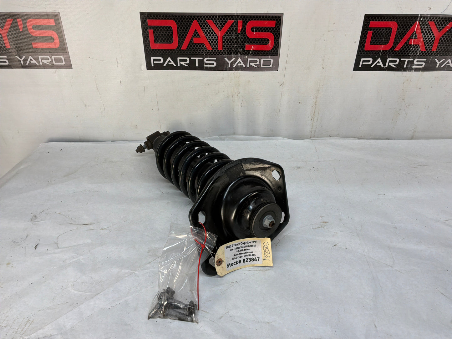 Rh rear shock - Day's Parts Yard
