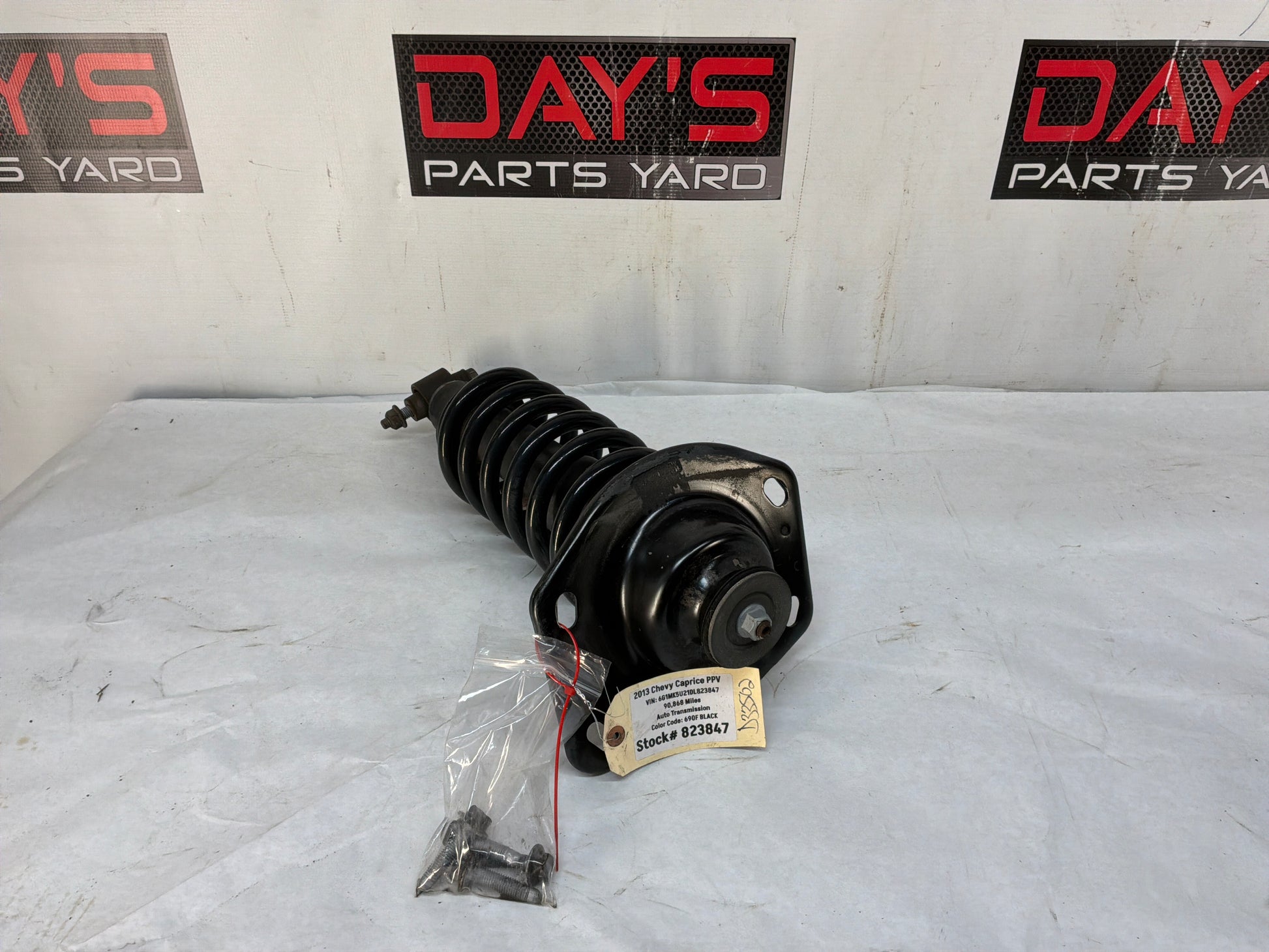 Rh rear shock - Day's Parts Yard