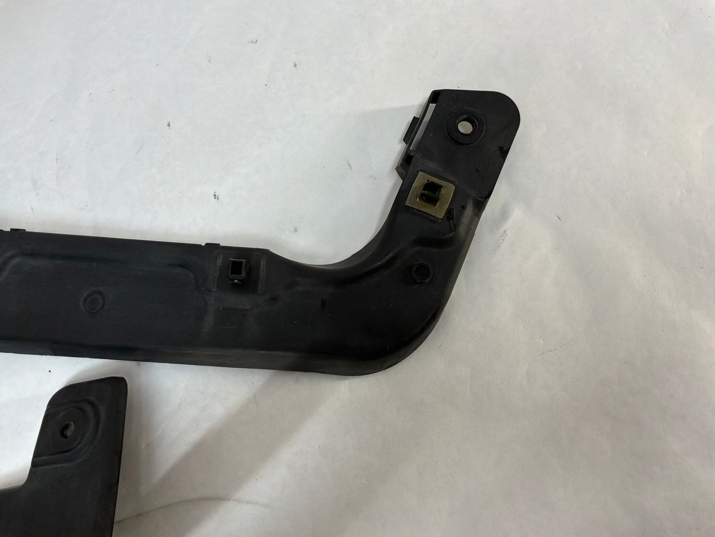 2016 Chevy Caprice PPV RH & LH Rear Bumper Guide Brackets Mounts OEM