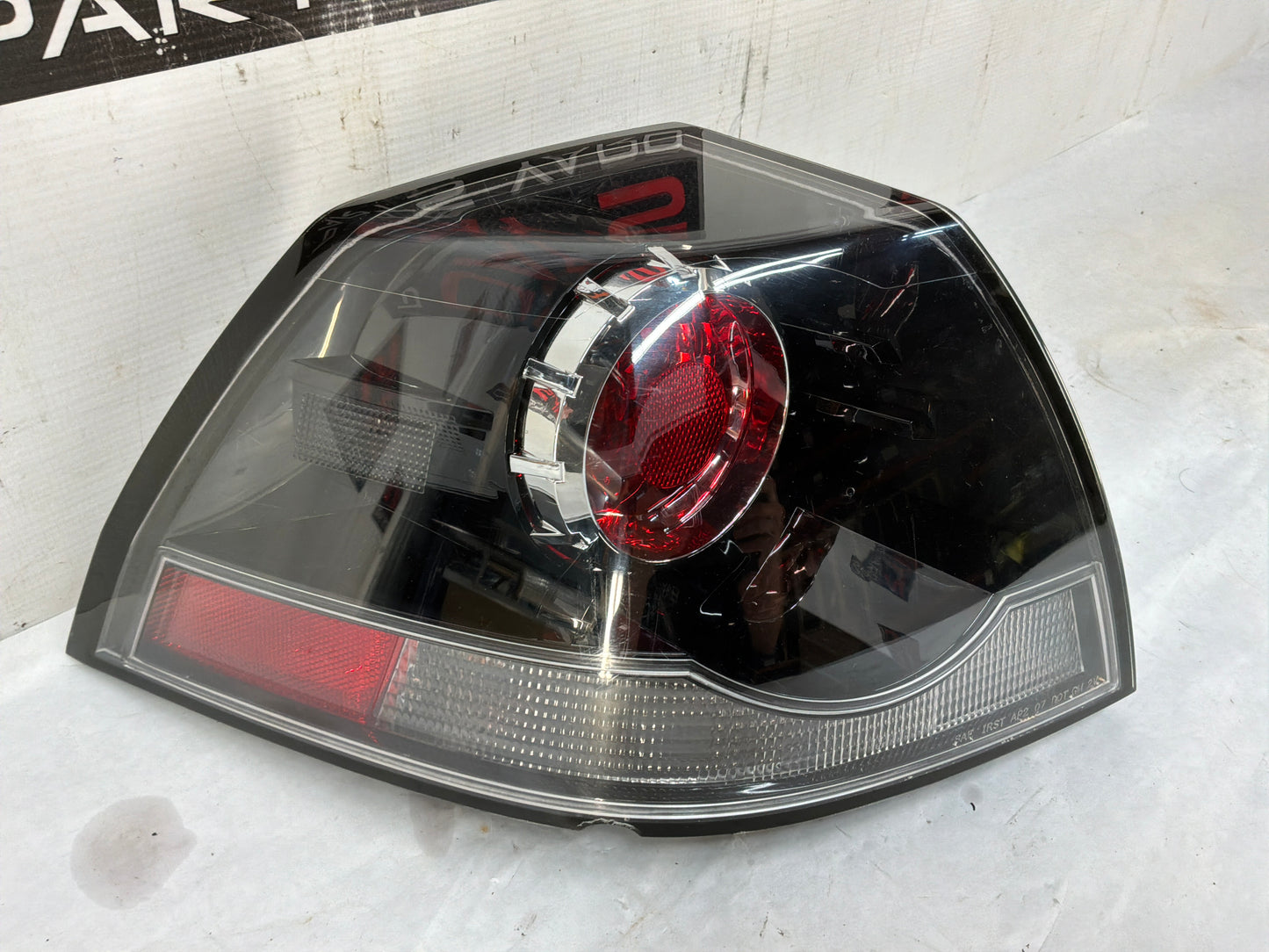 2008 Pontiac G8 LH Driver Tail Light Taillight Lamp OEM
