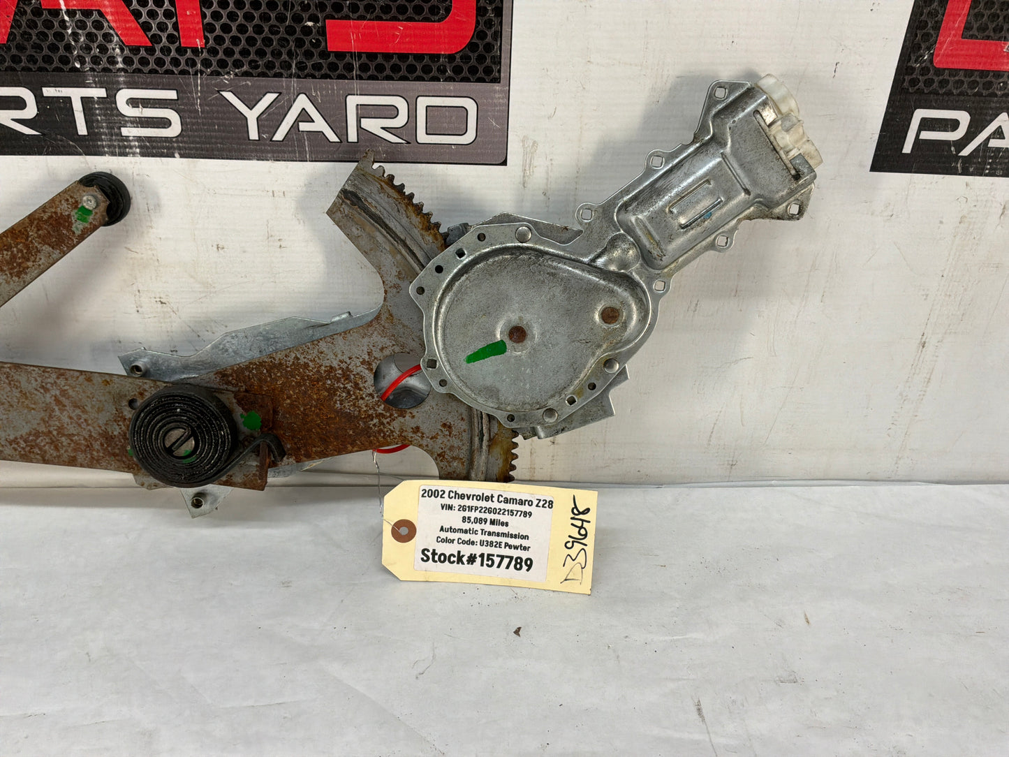 Rh window regulator - Day's Parts Yard