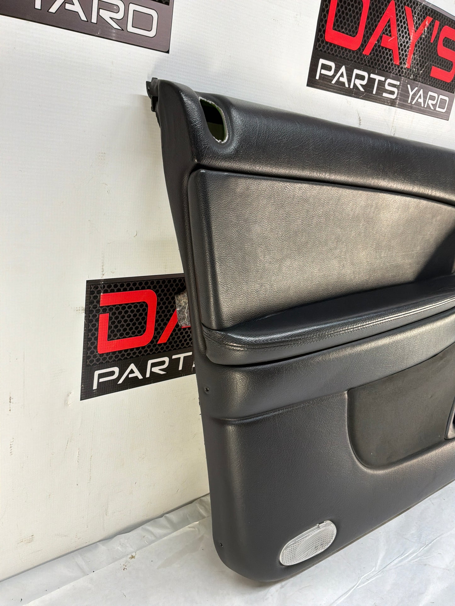 2004 Pontiac GTO LH Driver Front Interior Door Panel Trim OEM
