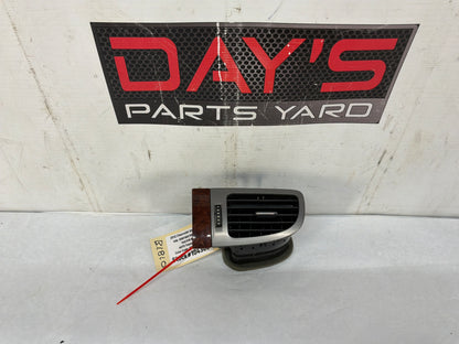 2012 Chevy Avalanche RH Passenger Dash Air Vent Duct Deflector Trim Plate Cover OEM