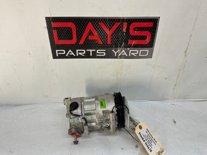 2008 Pontiac G8 GT A/C Air Conditioner Compressor Bracket w/ Hardware OEM