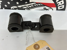 2009 Pontiac G8 GT Rear Suspension Stabilizer Sway Bar Brackets Clamps OEM - Day's Parts Yard