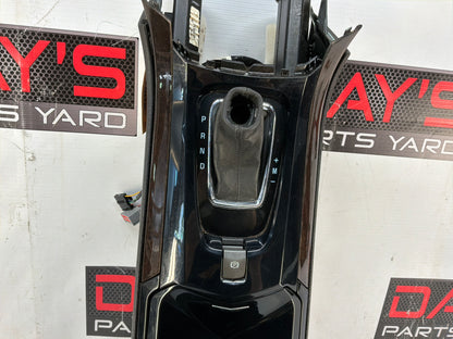 Center console - Day's Parts Yard