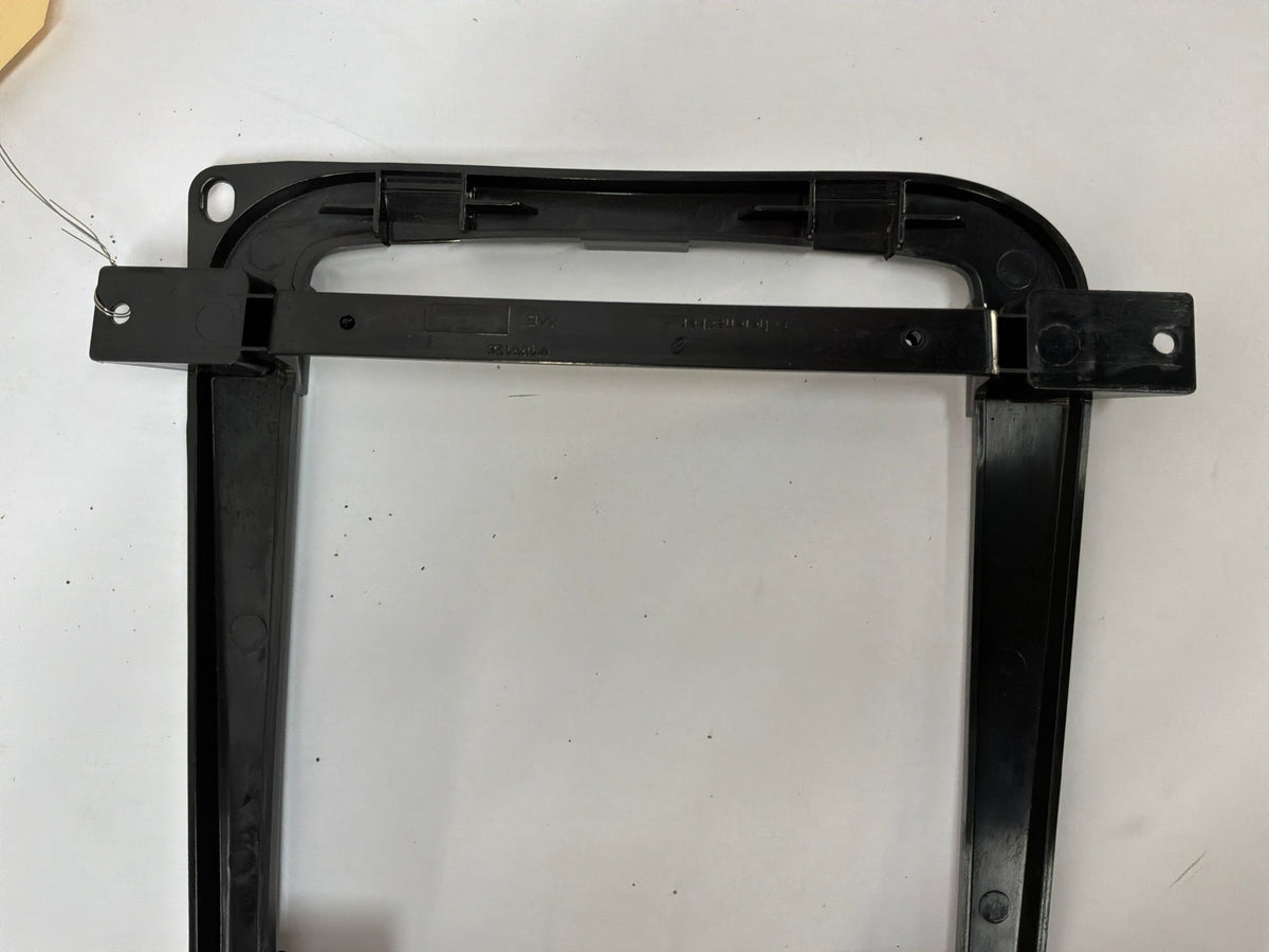 2014 Chevy SS Sedan Over Head Console Dome Light Frame Bracket Bezel OEM