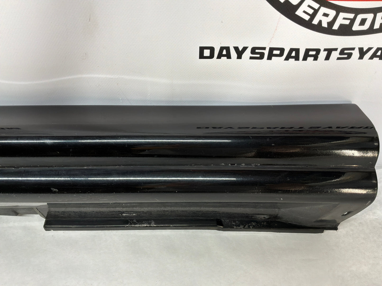 2004 Pontiac GTO LH Driver Rocker Molding Side Skirt Trim Panel Black OEM