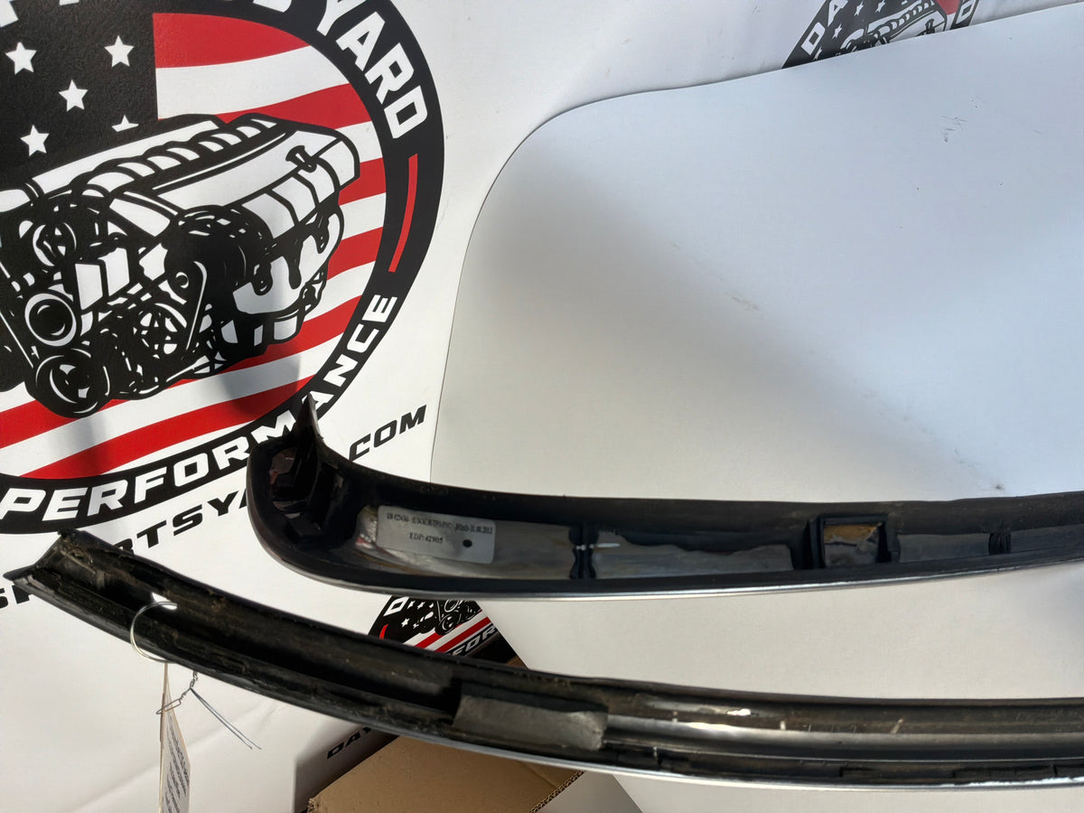 2014 Chevy SS Sedan RH & LH Door Opening Roof Top Frame Reveal Trim Molding OEM