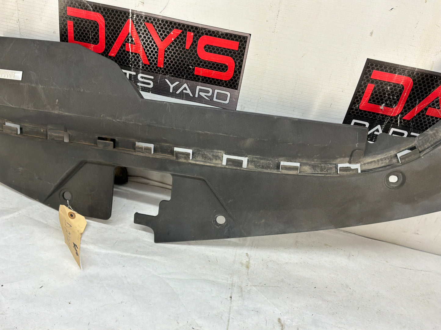 2010 Cadillac CTS-V Sedan Radiator Core Support Sight Shield Bracket Cover OEM
