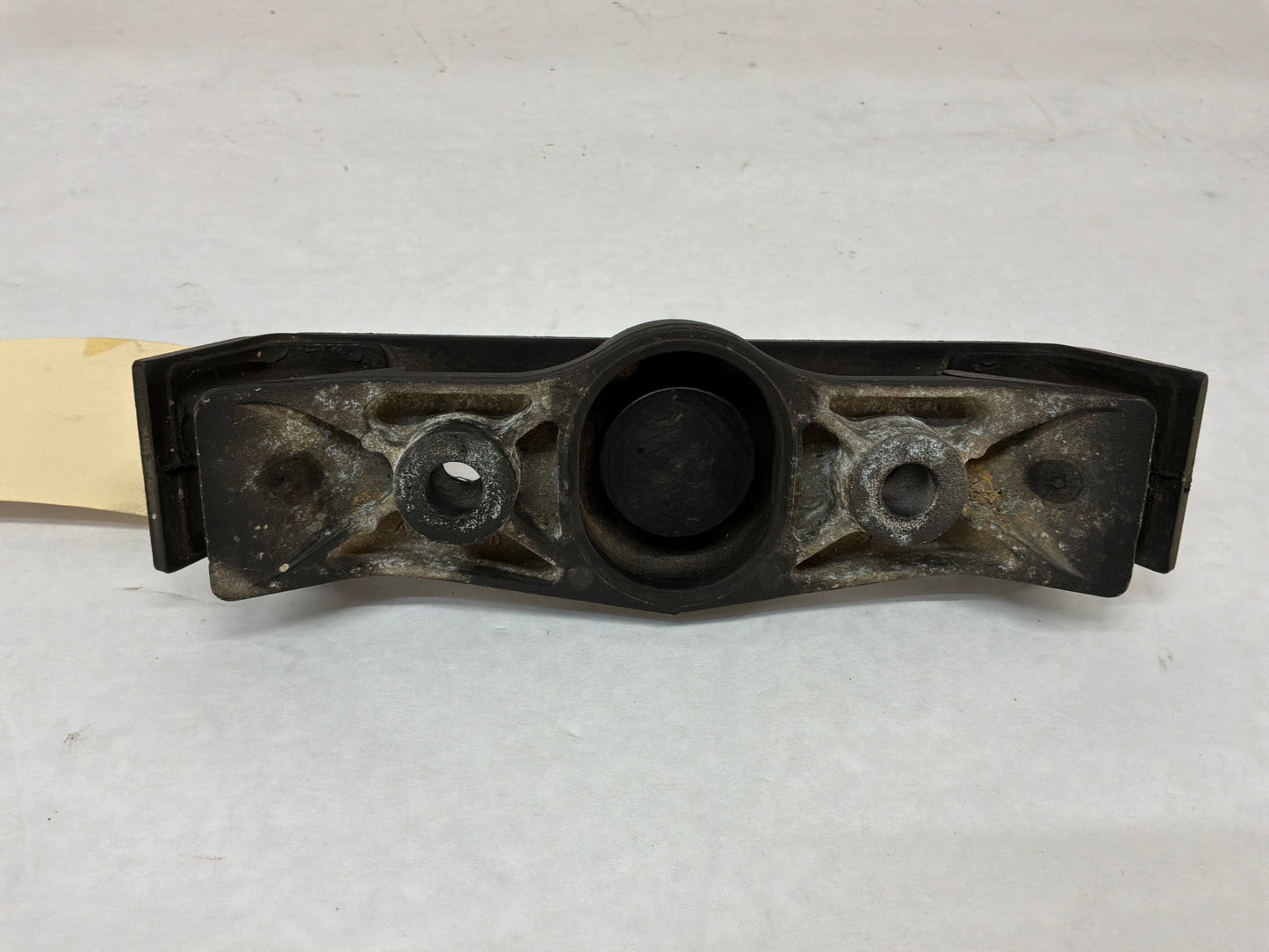 2015 Chevy SS Sedan Automatic Transmission Crossmember Mount Bracket OEM
