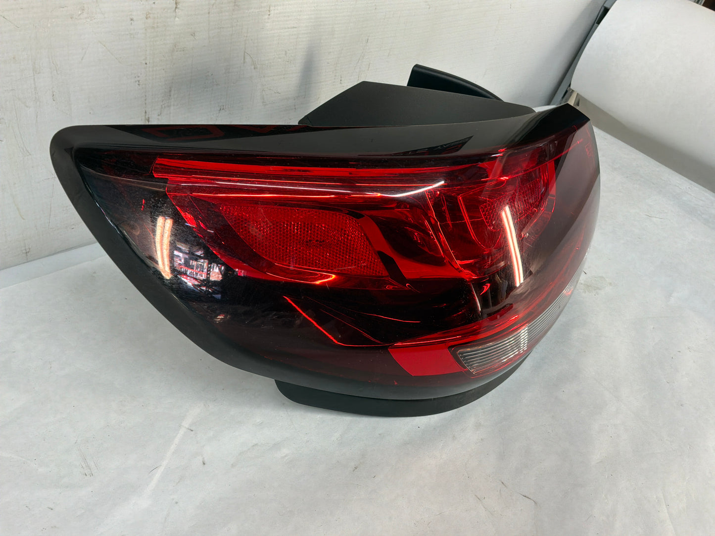 Tail light - Day's Parts Yard