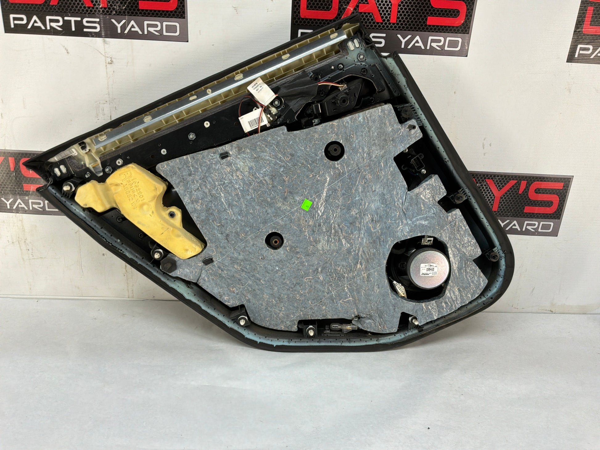 Rh rear door panel - Day's Parts Yard