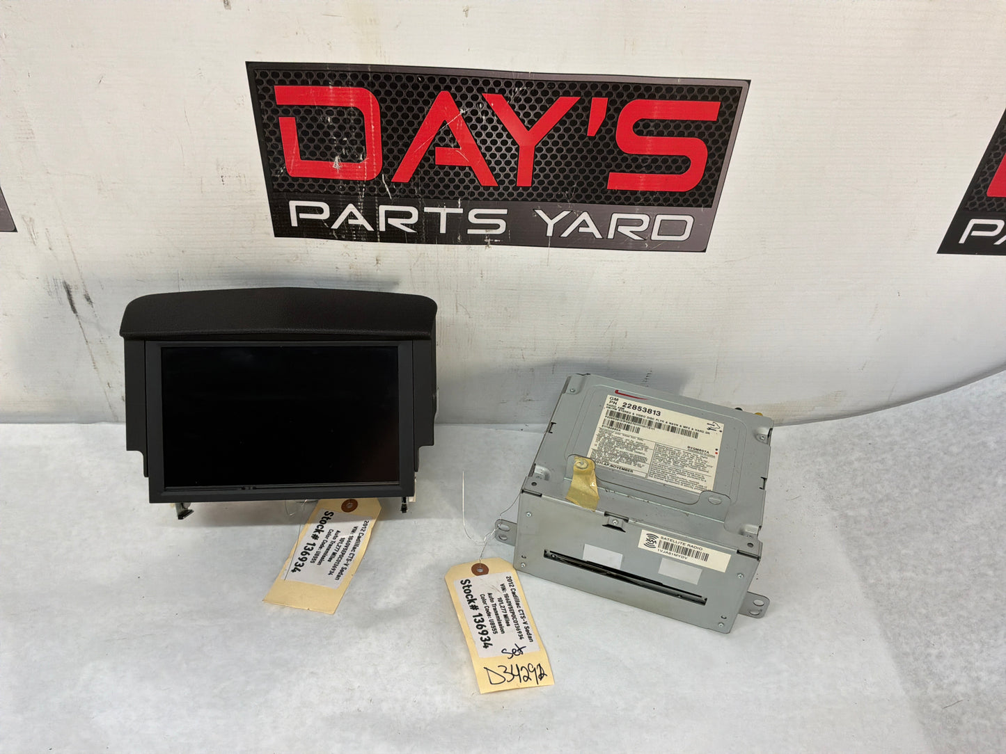 Navigation screen and radio - Day's Parts Yard