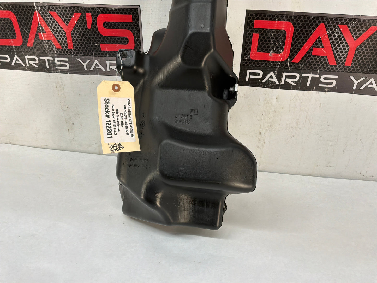 Windshield wiper bottle - Day's Parts Yard