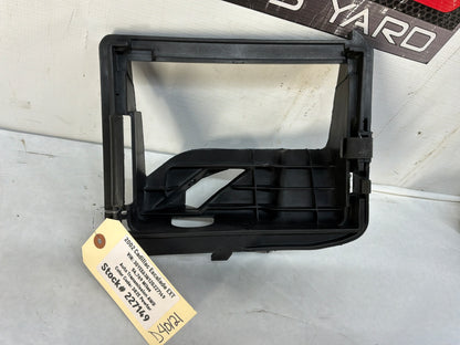 2002 Cadillac Escalade EXT ECM Bracket OEM