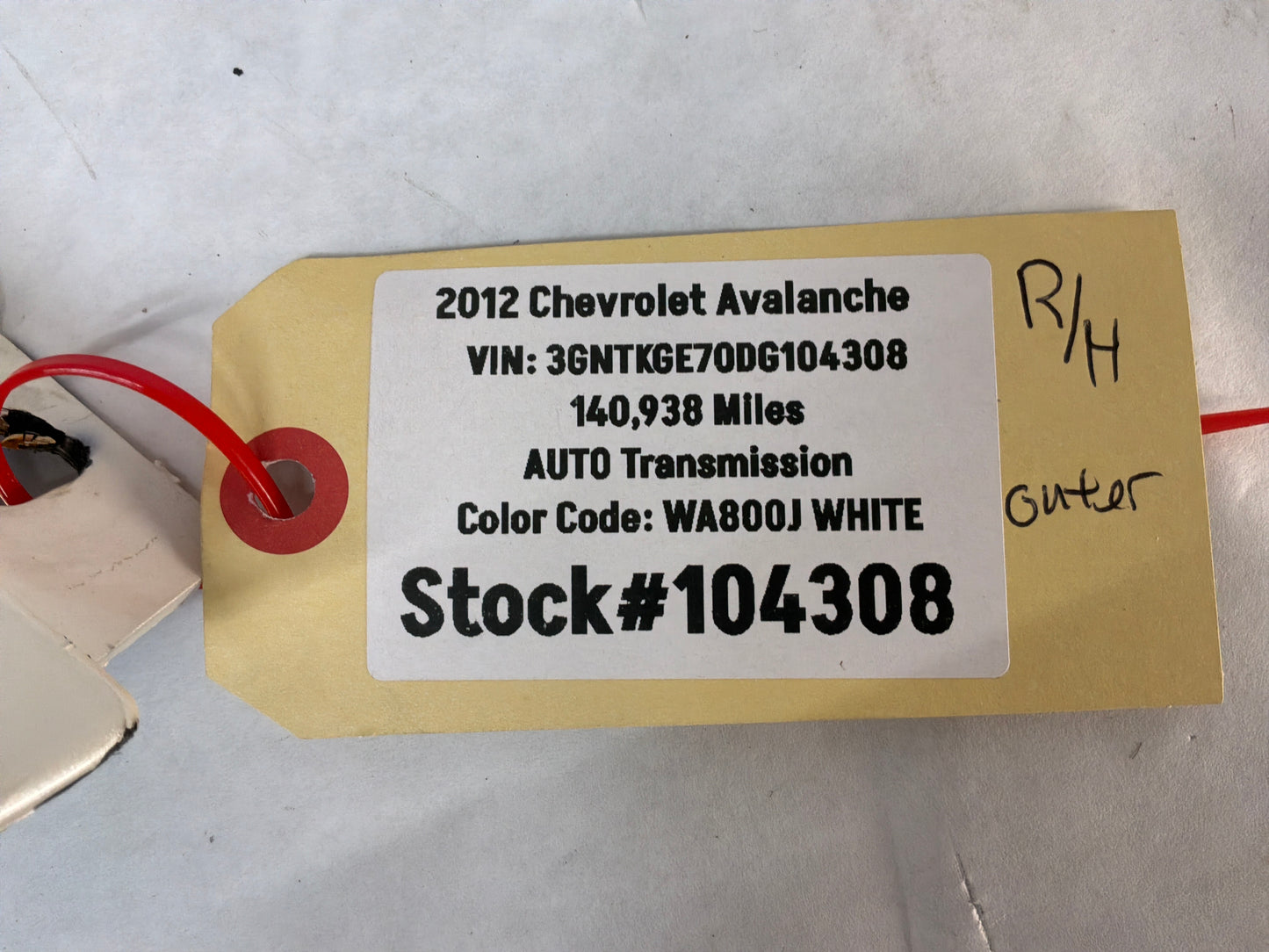 2012 Chevy Avalanche Exterior RH Passenger Outer Trim Bed Cargo Box Sail Panel Cladding OEM