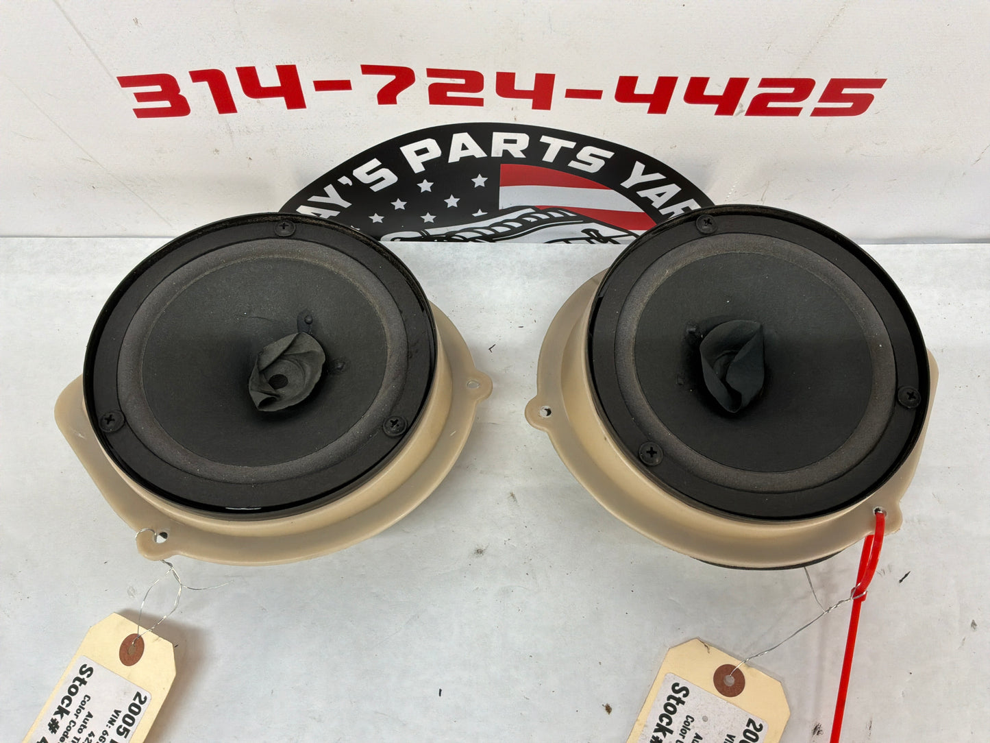 2005 Pontiac GTO RH & LH Front Door Speakers OEM