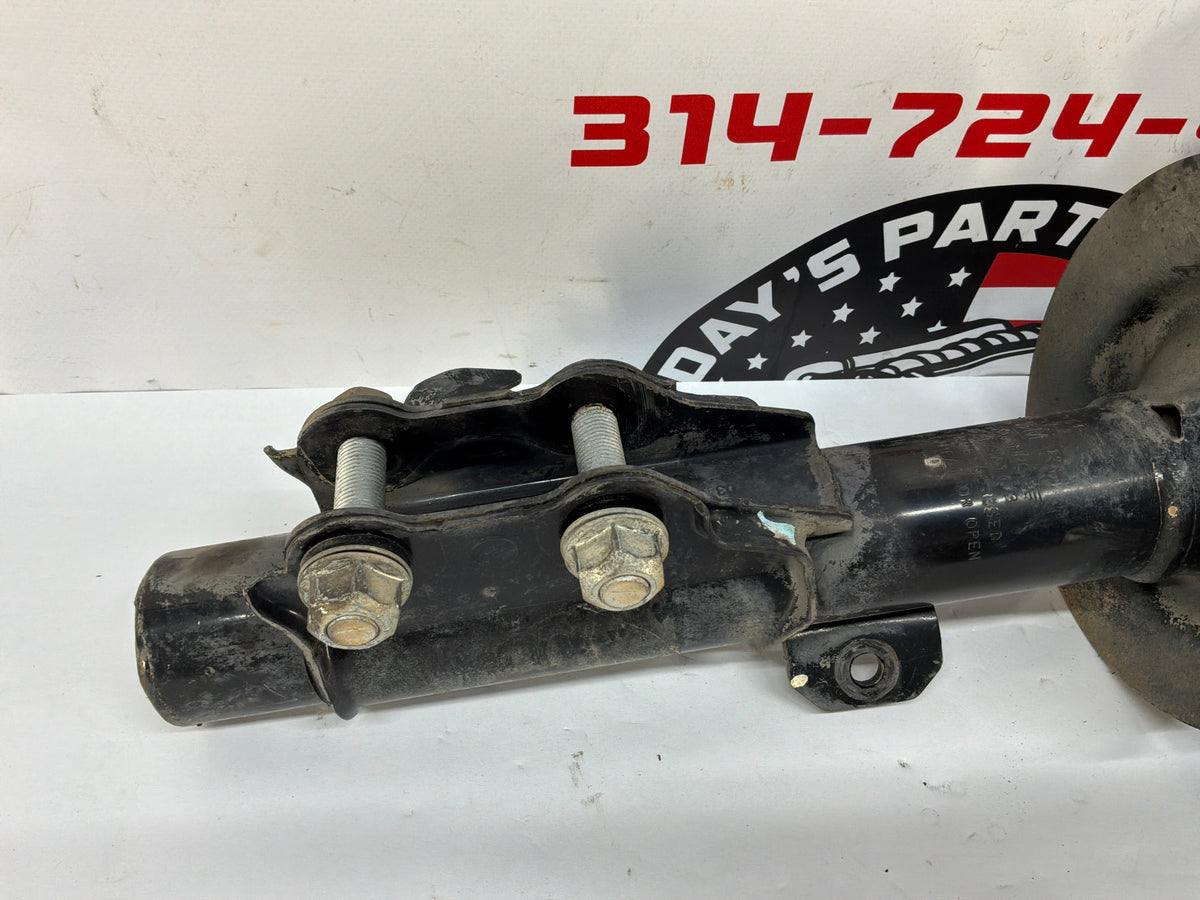 2014 Chevy SS Sedan RH Passenger Front Strut Assembly OEM