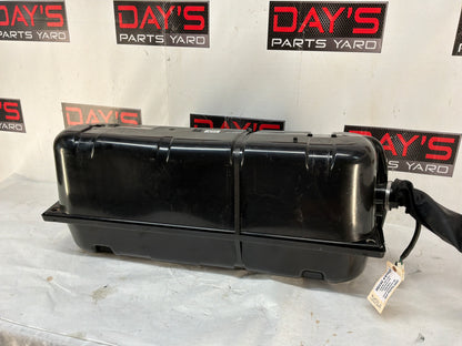 Complete fuel tank - Day's Parts Yard