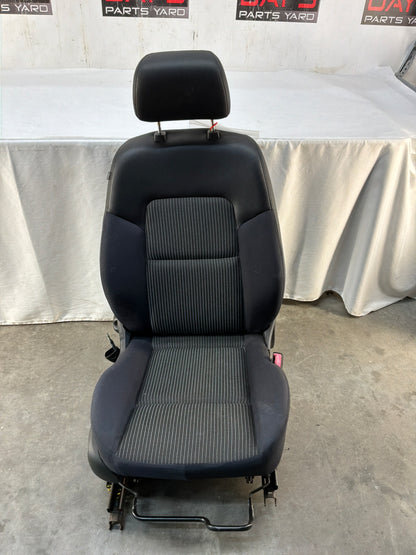 Front seats - Day's Parts Yard