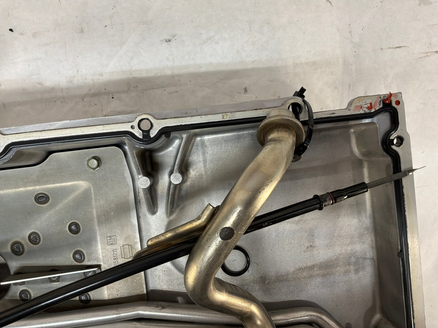 2004 Pontiac GTO Oil Pan Assembly Pick Up Tube Windage Tray OEM