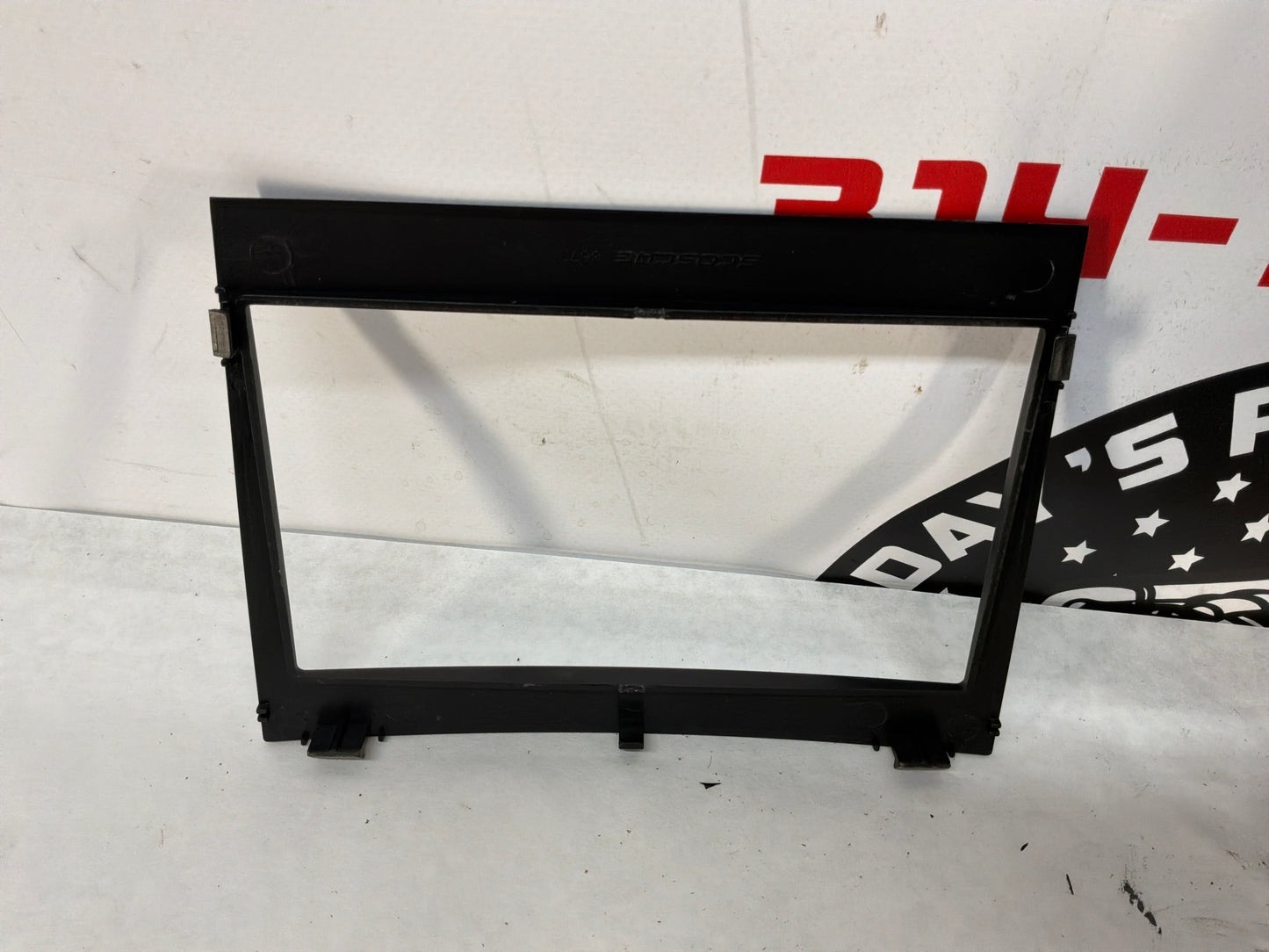 2005 Pontiac GTO Sony Aftermarket Radio Receiver & Screen