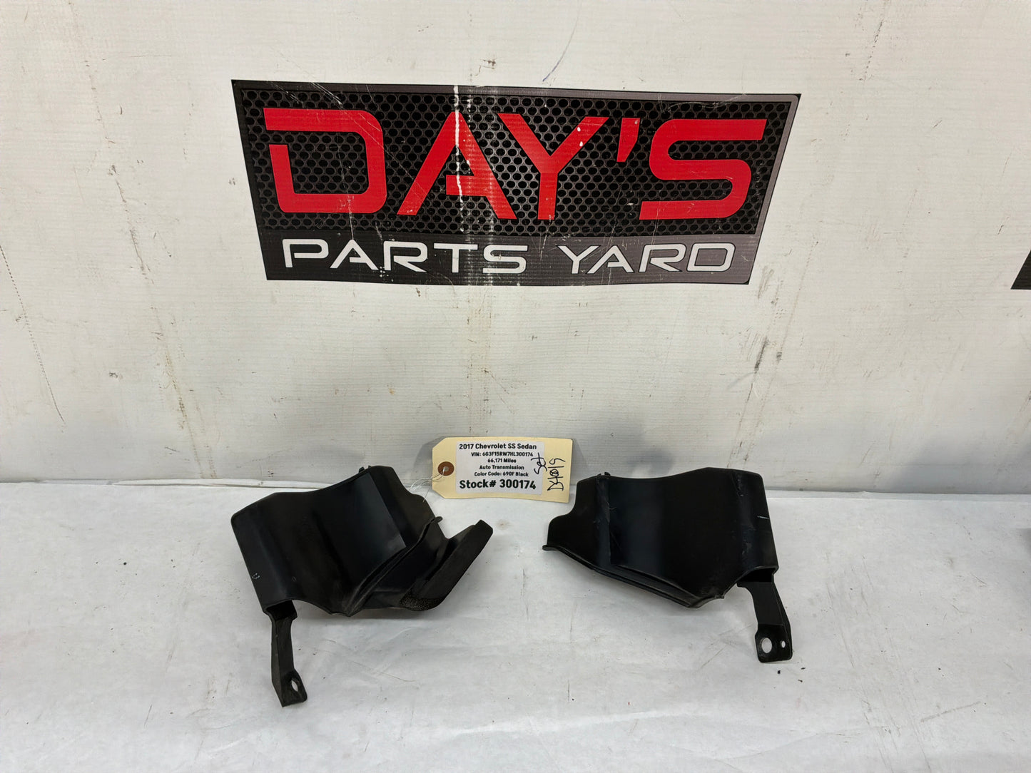 2017 Chevy SS Sedan Radiator Support Splash Shield Air Intake Baffles OEM