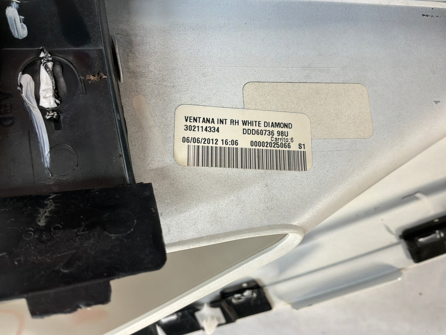 2012 Chevy Avalanche RH Passenger Bed Inner Trim Cargo Box Sail Panel Cladding OEM