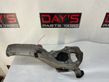 2012 Cadillac CTS-V Sedan RH Passenger Front Spindle Knuckle Hub Assembly OEM - Day's Parts Yard