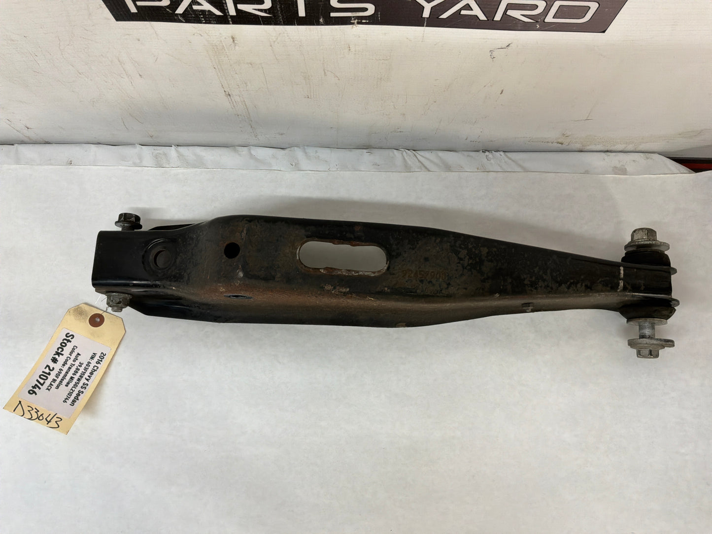 Control arm - Day's Parts Yard