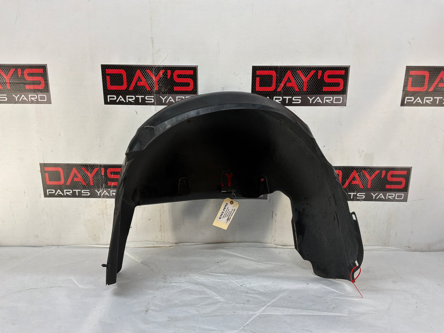2008 Pontiac G8 GT RH Passenger Rear Fender Wheelhouse Well Liner OEM