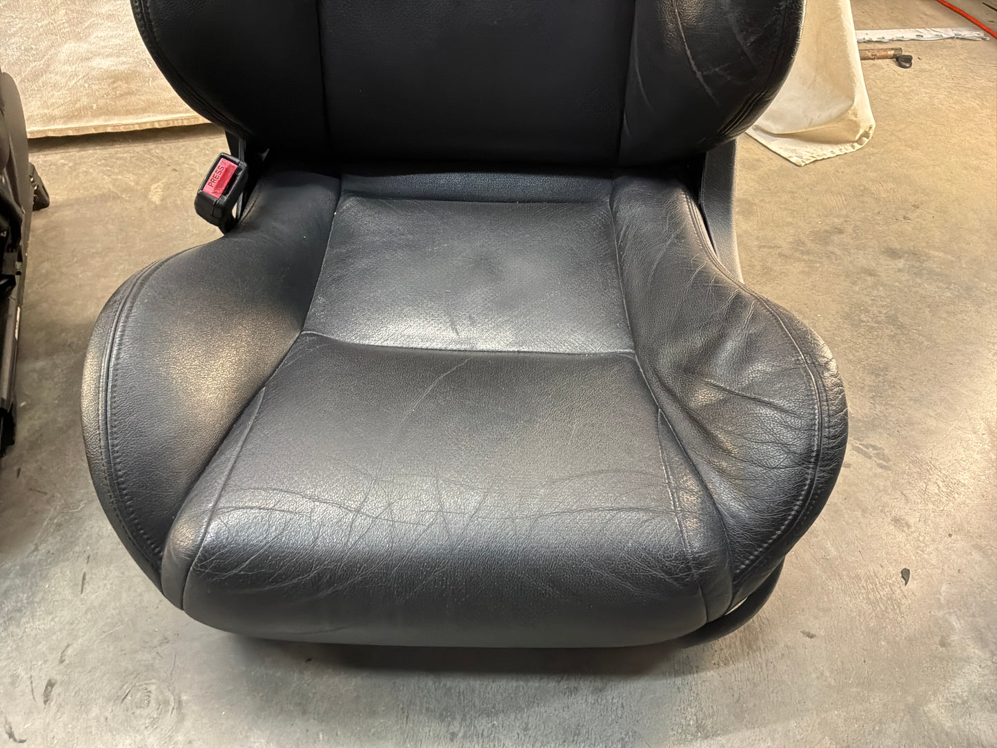 2005 Pontiac GTO Black Leather Front and Rear Seats Set OEM
