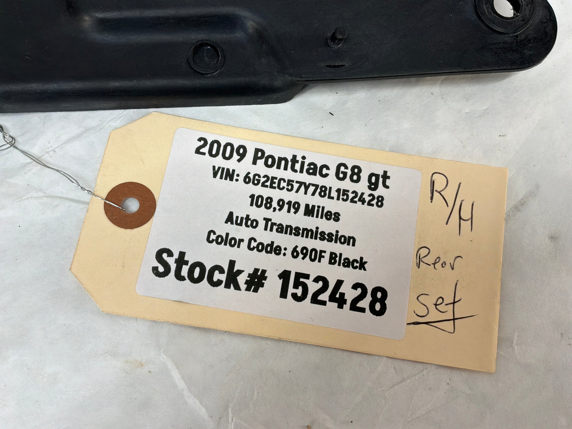 Rear bumper brackets - Day's Parts Yard