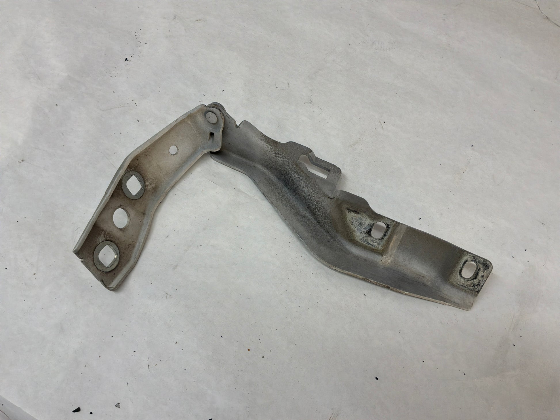 Hinges - Day's Parts Yard