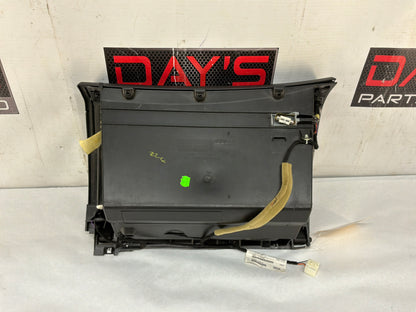 Glove box - Day's Parts Yard
